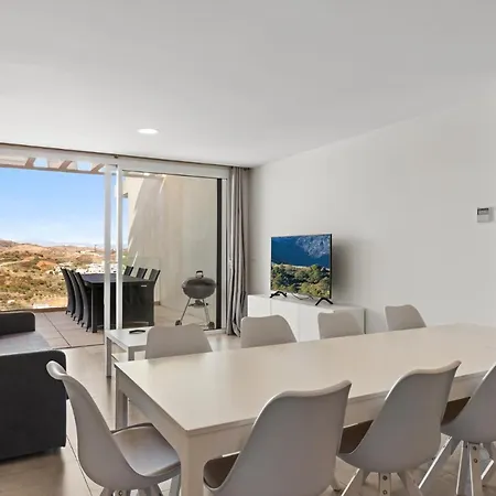 Casa Banderas Stunning With Pool And Gym By Costarentals - Ref 237 *