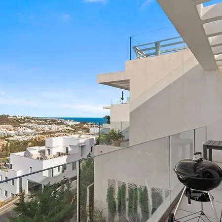 アパート Casa Banderas Stunning With Pool And Gym By Costarentals - Ref 237
